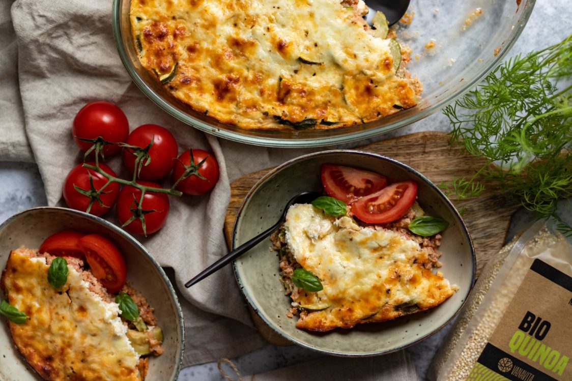 Fitness-Rezept: Gebackene Zucchini mit Quinoa und Käse