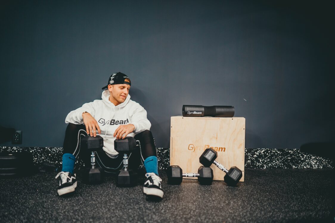 Výhody cvičení s jednoručkou