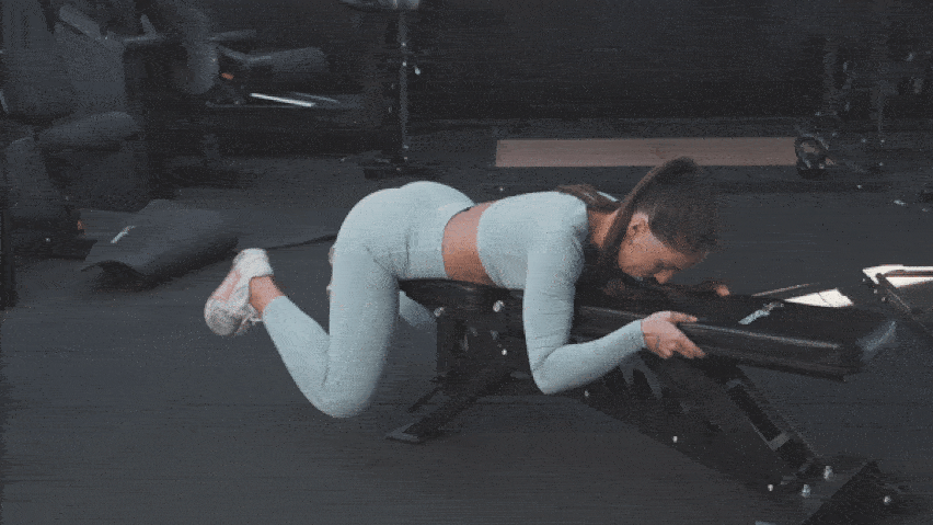 Jak cvičit obrácenou hyperextenzi?