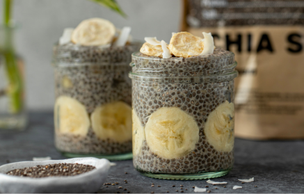 Fitness-Rezept: Schneller Bananen-Chia-Pudding mit Mandelmilch