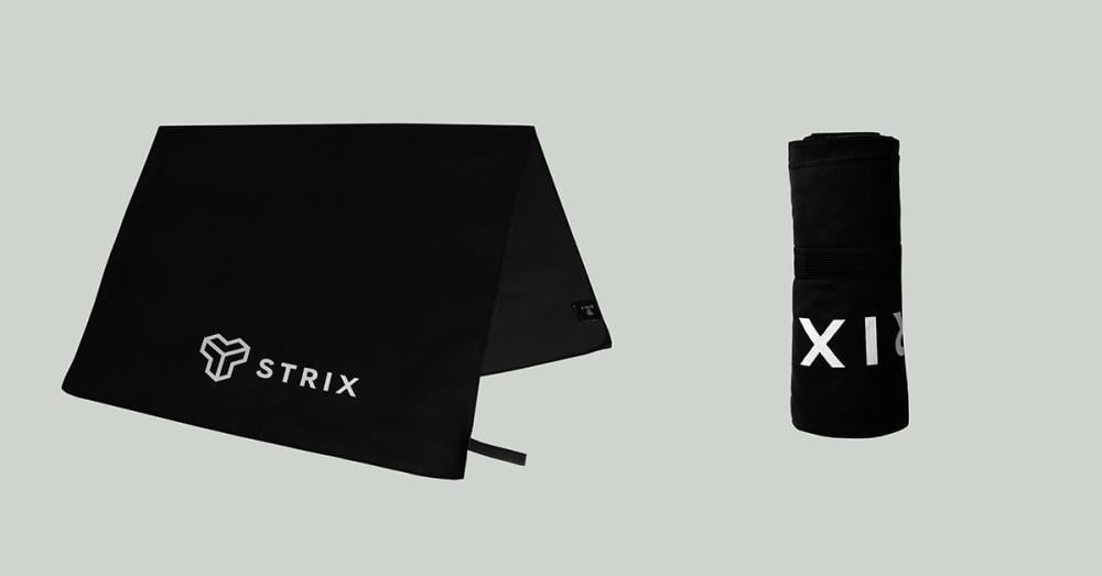 Essential Sports Towel Medium Black - STRIX