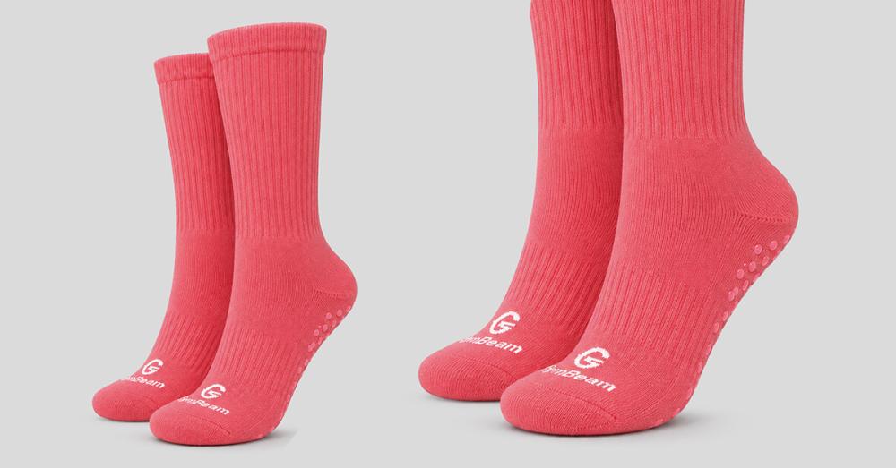 Funktionelle Crew Socken in Rosa - GymBeam