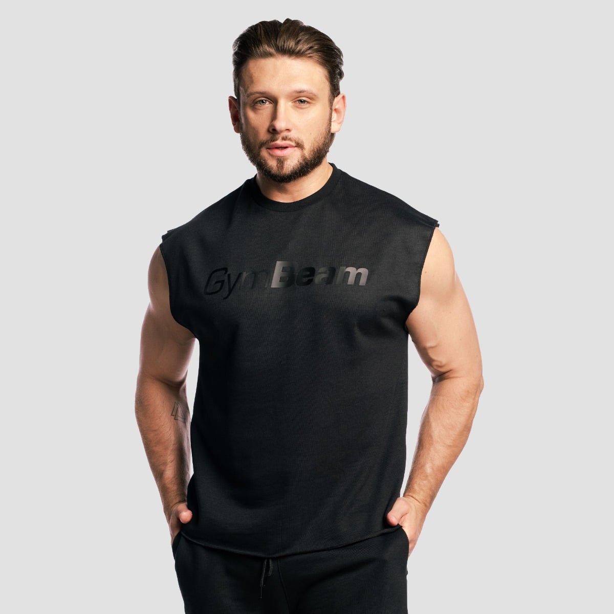 Apex Tank Top in Black - GymBeam