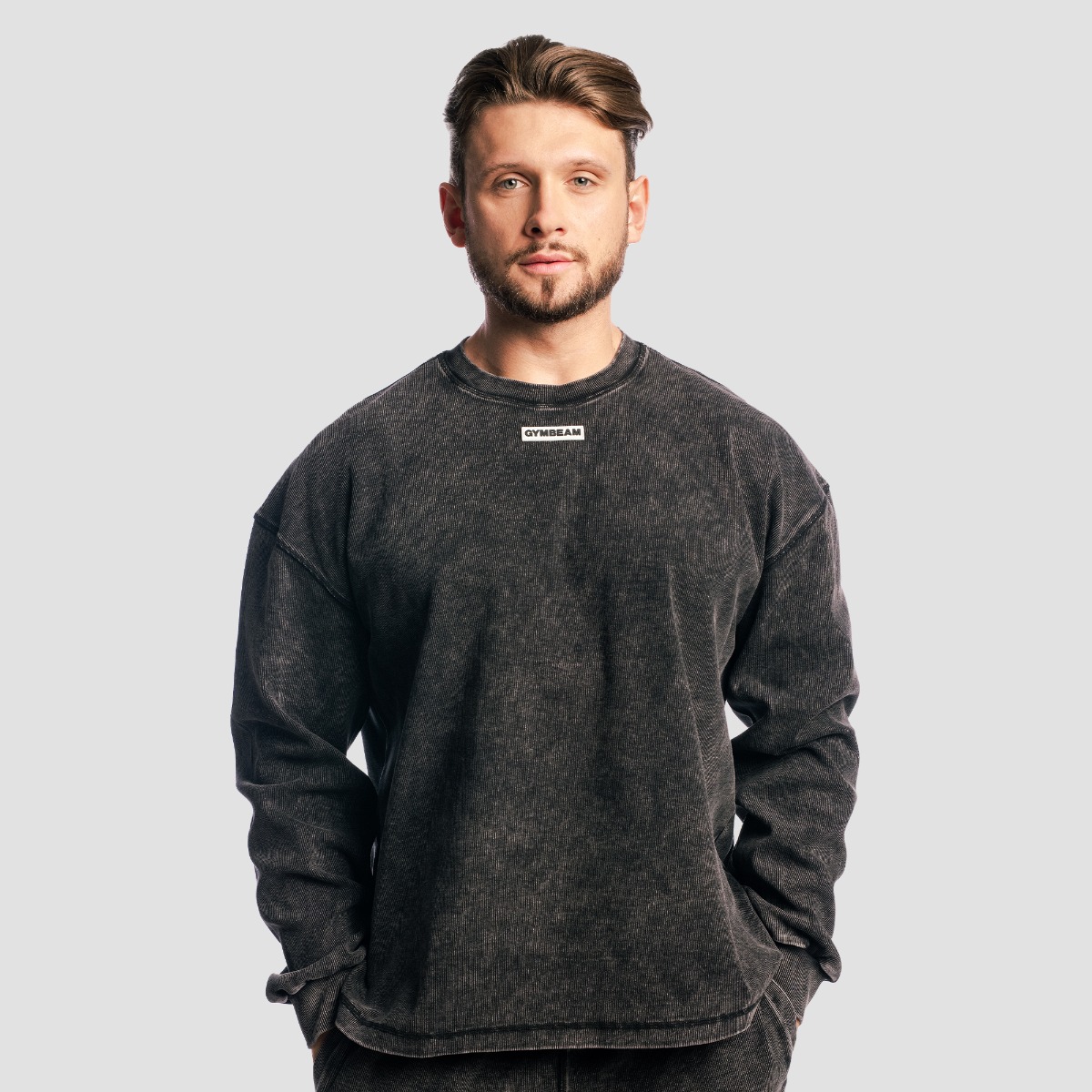 Aura Pullover in Washed Black - GymBeam