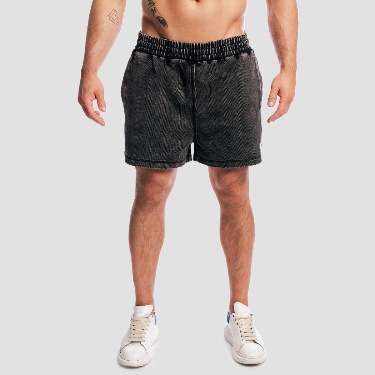 Aura Shorts in Washed Black - GymBeam