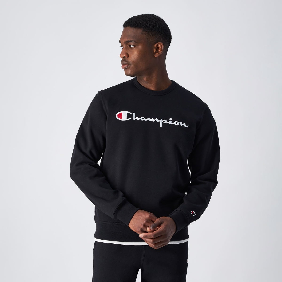 Sweatshirt mit Rundhalsausschnitt in Black - Champion