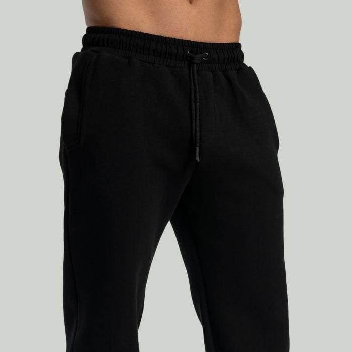 Relaxed Joggers in Black - STRIX L