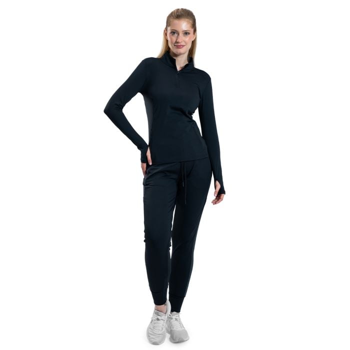 ULTRA Sporttop für Frauen in Black - STRIX S