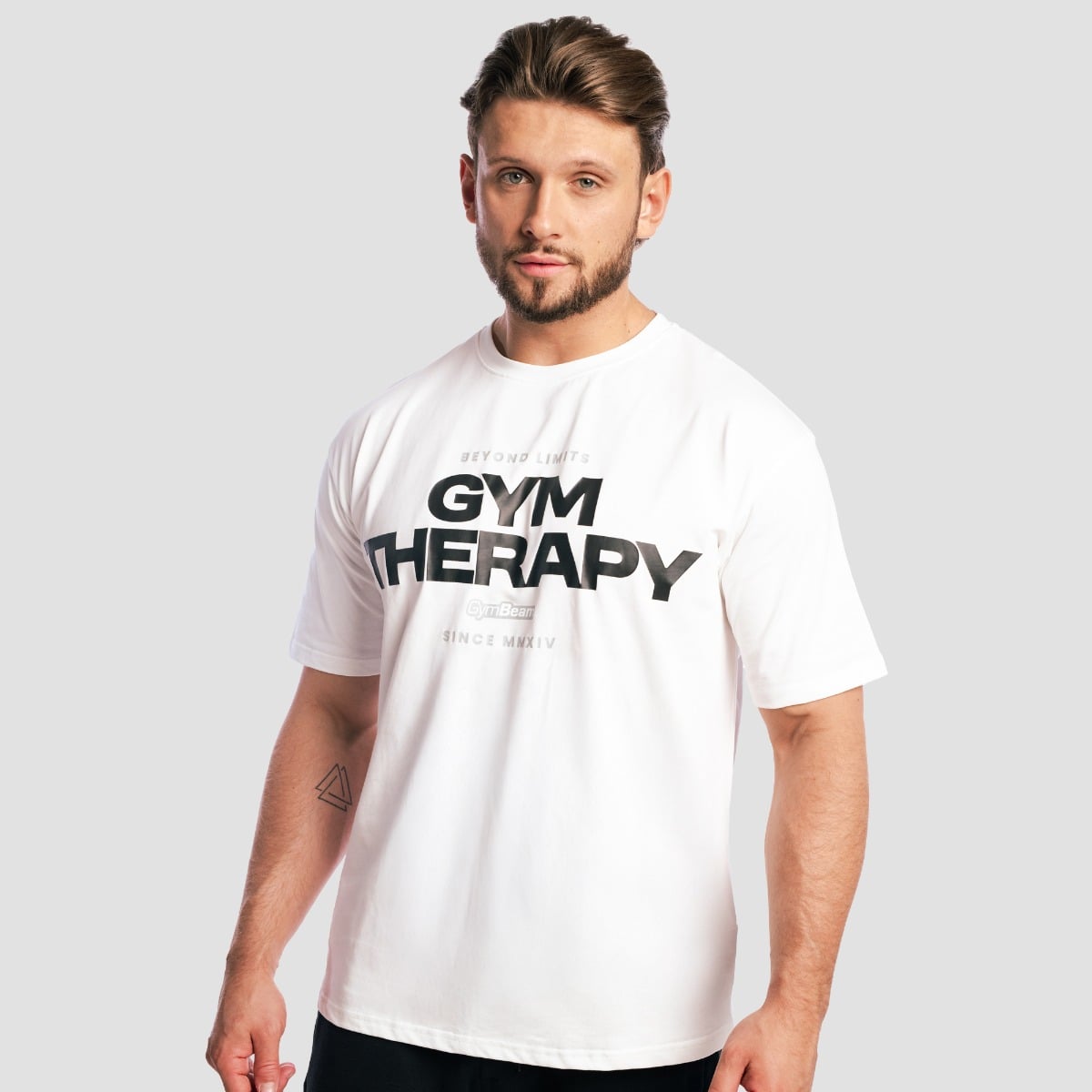 Gym Therapy T-Shirt in White - GymBeam