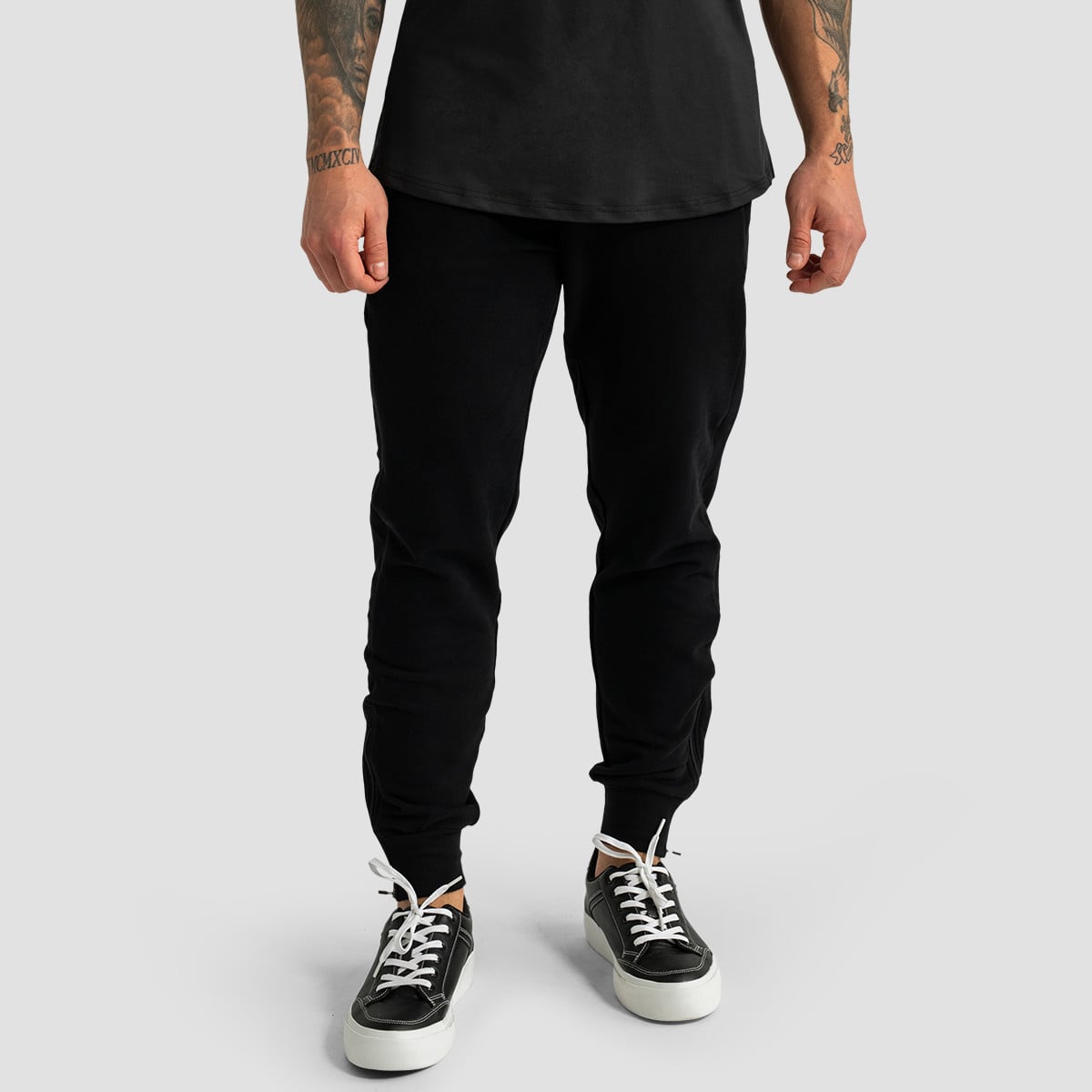 Limitless Jogginghose in Black - GymBeam