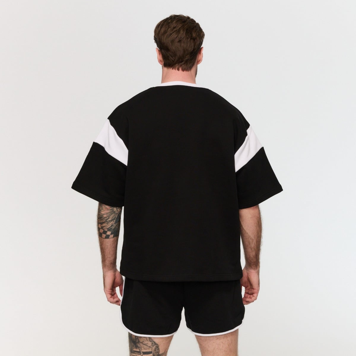 Premium Heavyweight Varsity T-Shirt in Black - GymBeam
