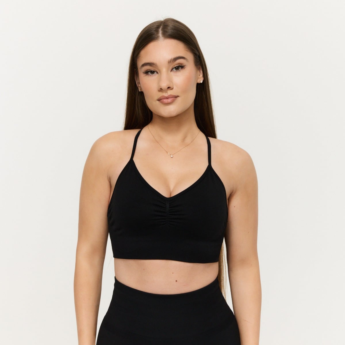 Sculpt Seemless Sport-BH in Black - GymBeam