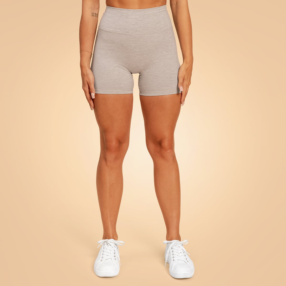 Sense Shorts für Frauen in Grey - BeastPink