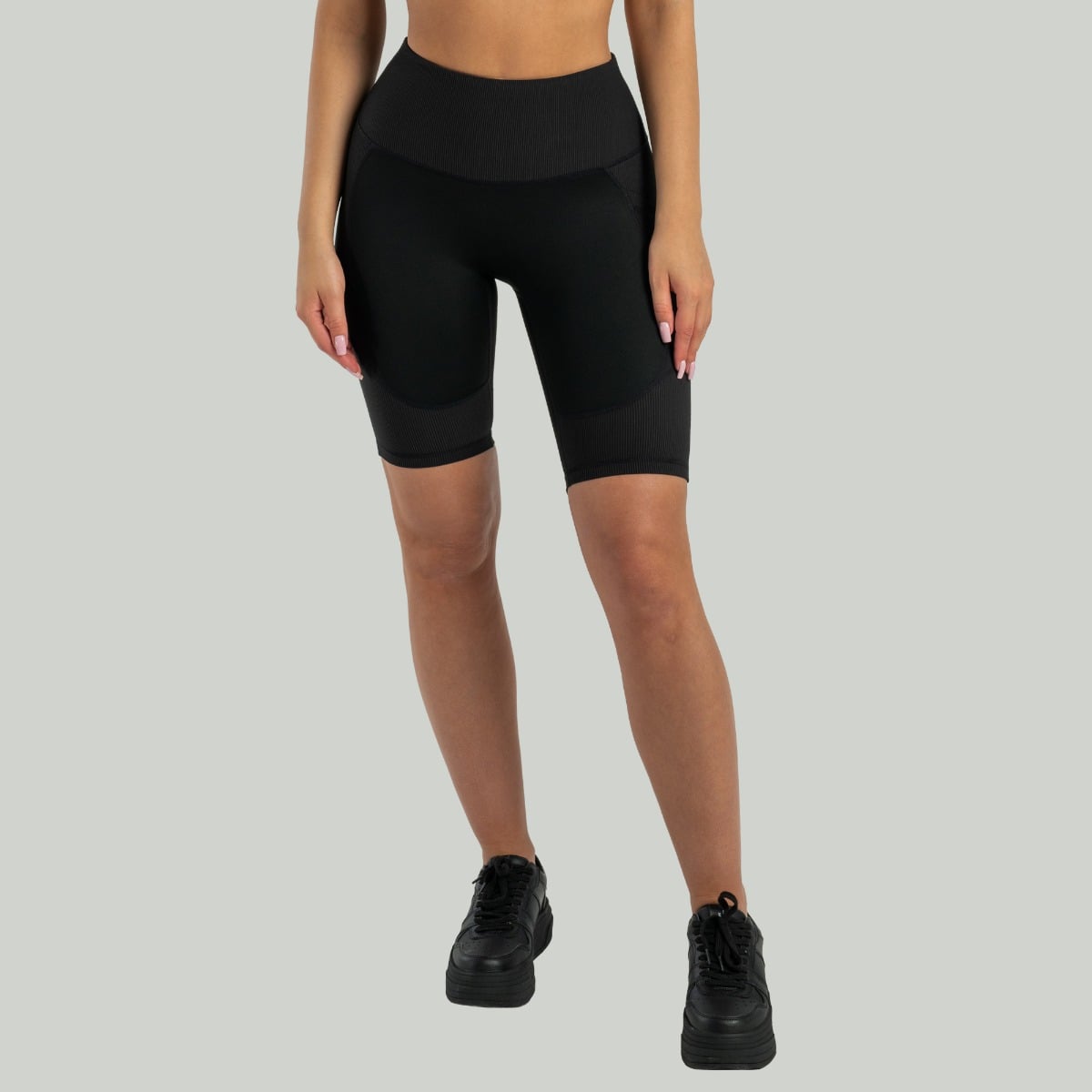 Stellar Shorts für Frauen in Black - STRIX