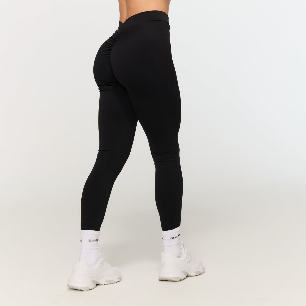 Fierce V-back Leggings für Frauen in Black - GymBeam