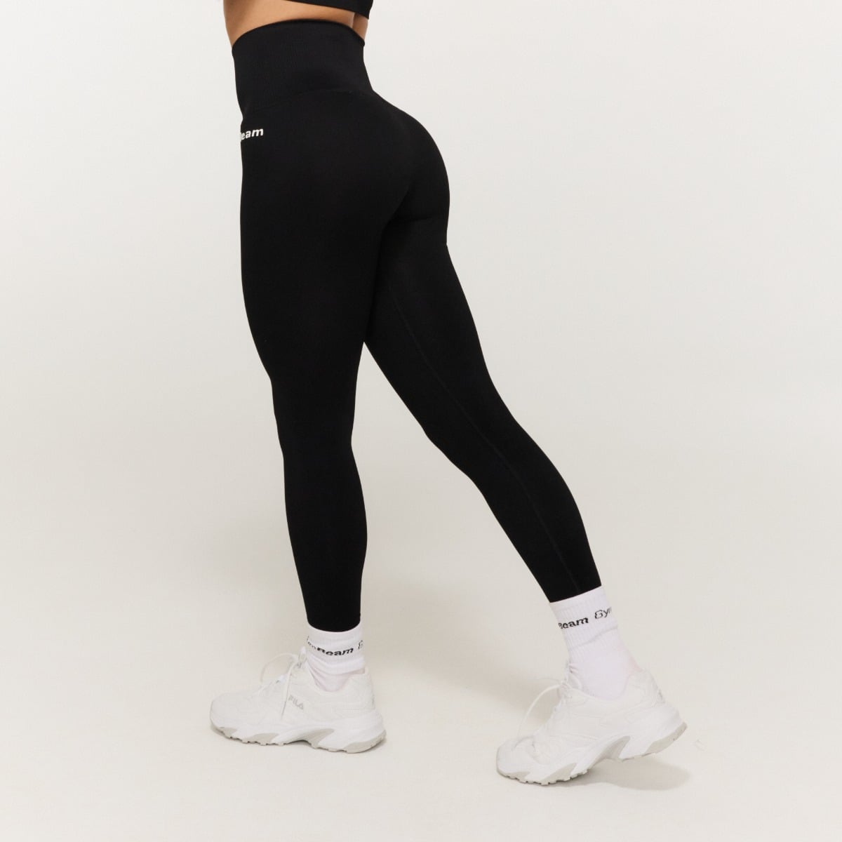 GymBabe Leggings für Frauen in Black - GymBeam