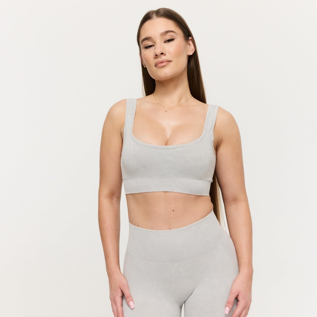 LIFT Nahtloser Sport-BH in Grey - GymBeam
