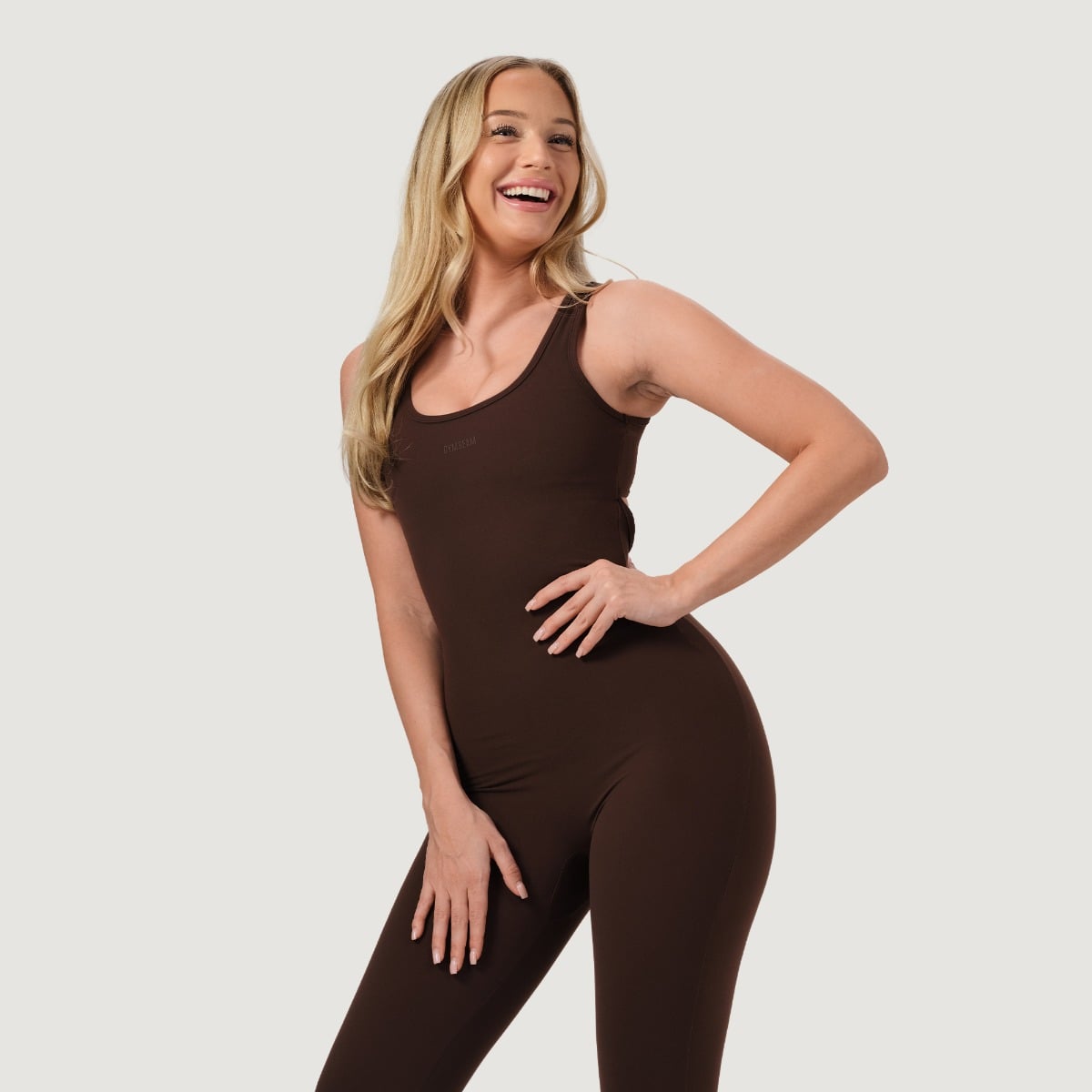 NEO Jumpsuit für Frauen in Mocha - GymBeam