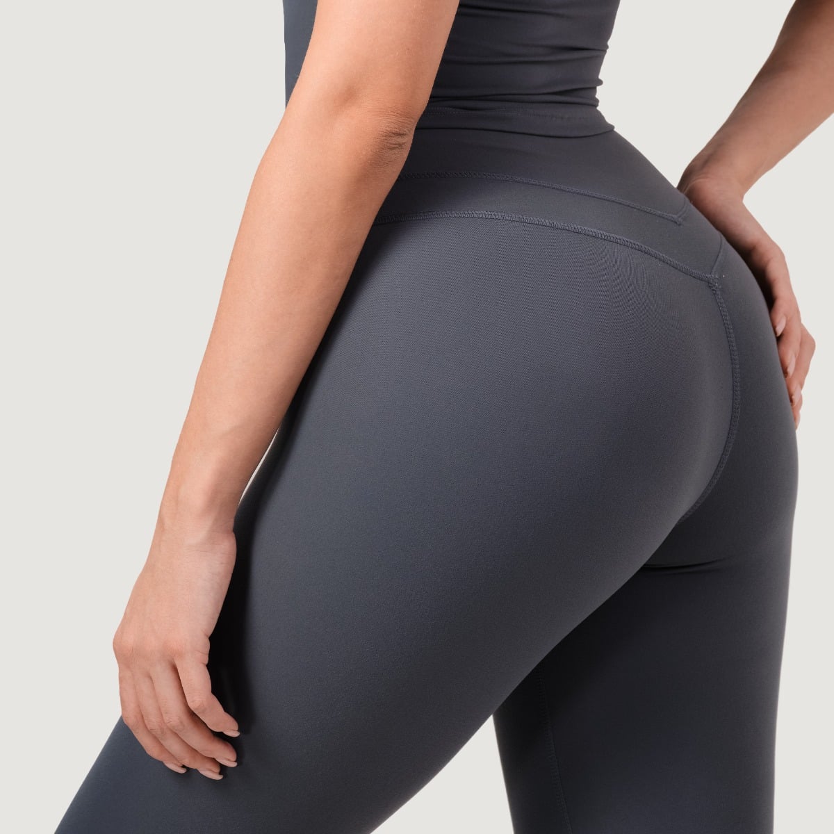 NEO Leggings für Frauen in Iron - GymBeam