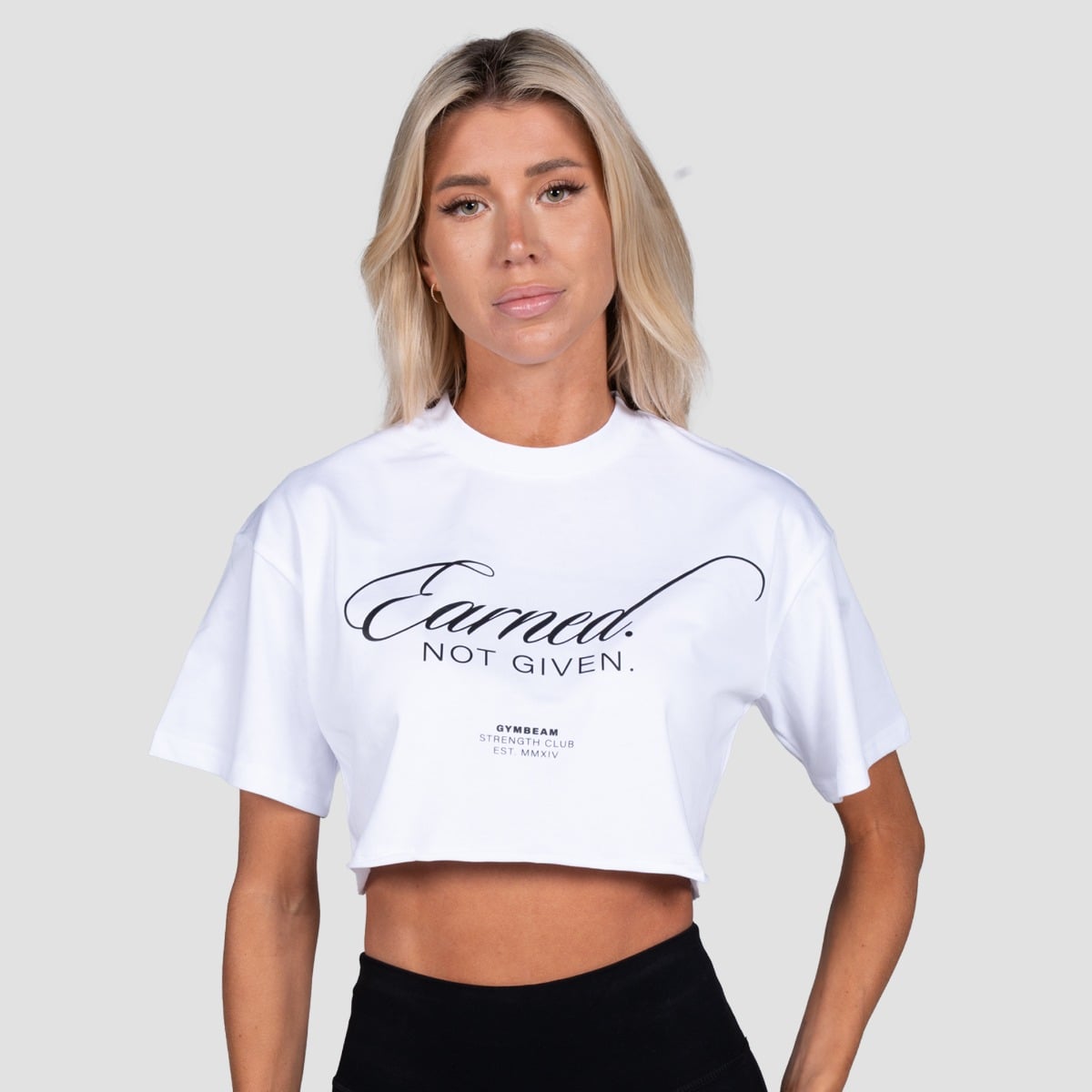 Earned Cropped T-Shirt für Frauen in White - GymBeam