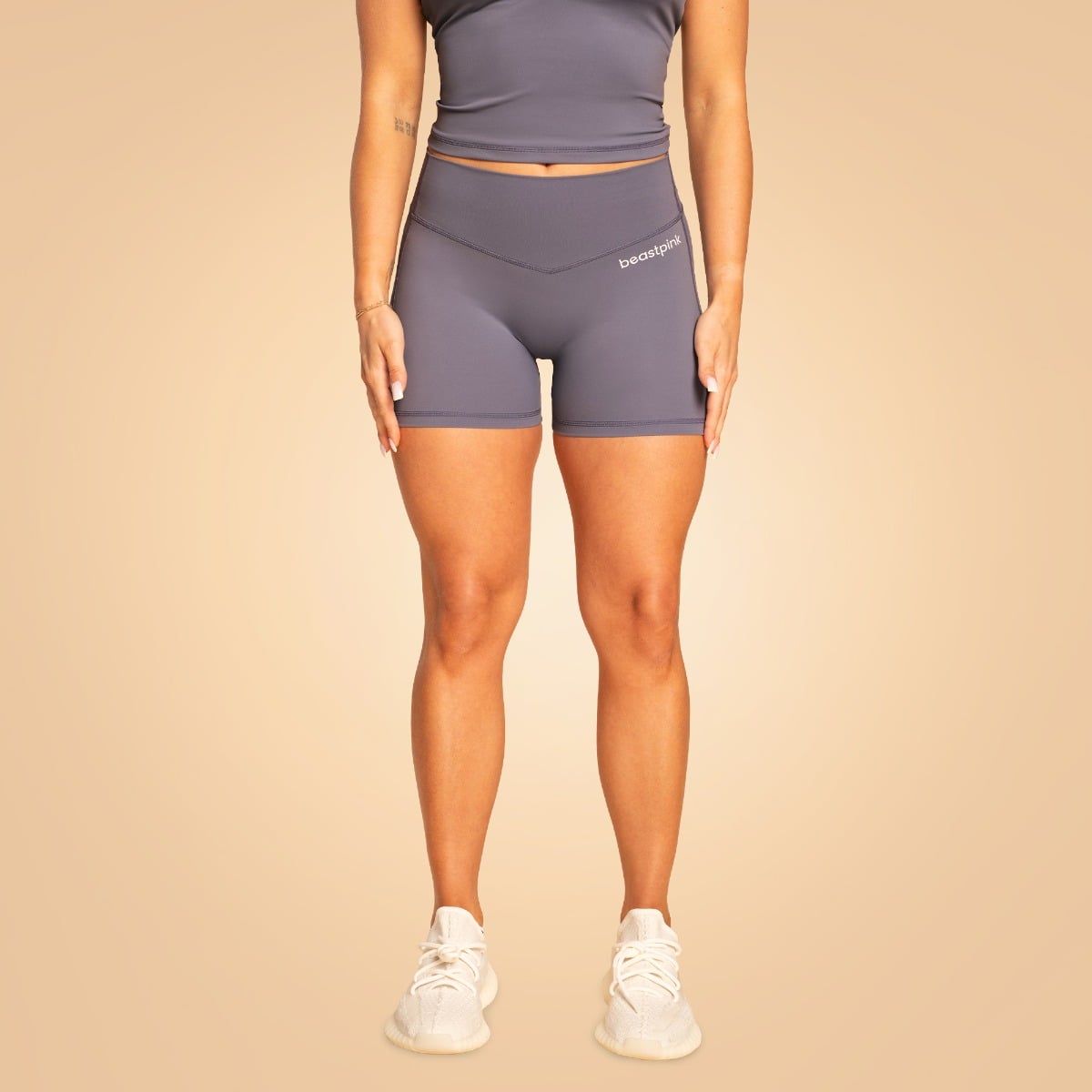 Grace Shorts in Granite - BeastPink