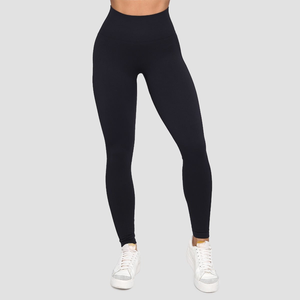 LIFT Nahtlose Leggings für Frauen in Black - GymBeam