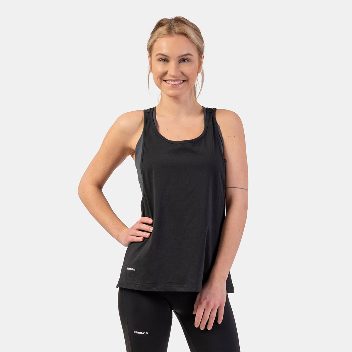 Women‘s Tank Top Loose Cross Back Black - NEBBIA